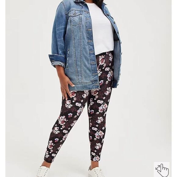 TORRID pixie pant luxe ponte floral skull black NEW NWT leggings 1 1x 14 16 14W - Picture 2 of 7